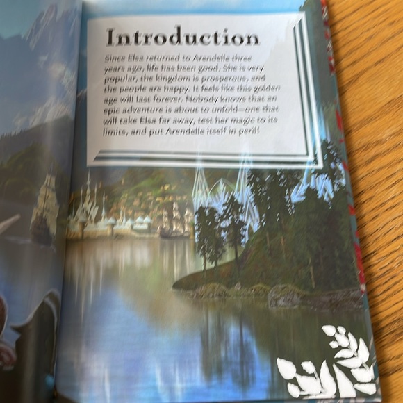 DK Disney Frozen II The Magical Guide - Picture 4 of 6